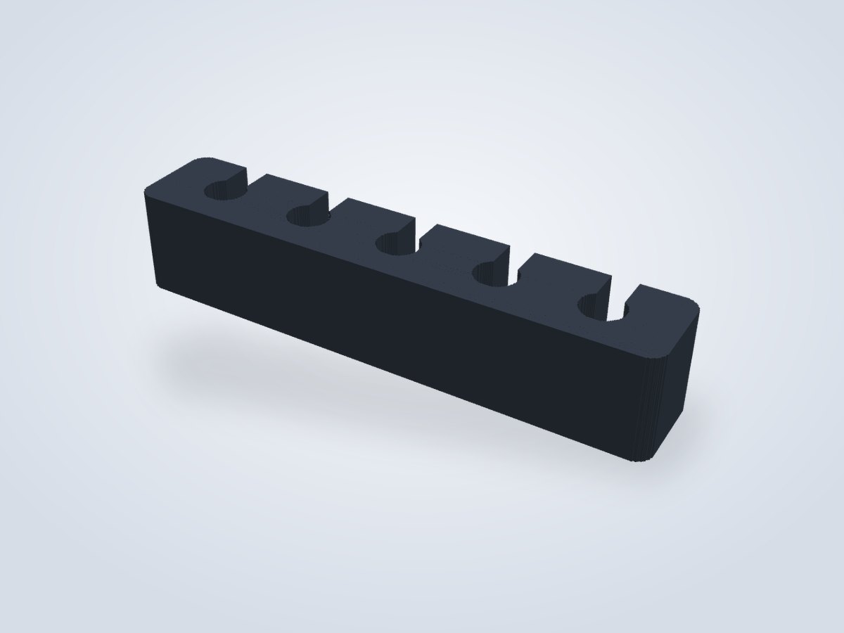 Kabelkam voor 5 kabels, 3D-geprint door Laagje Erbij